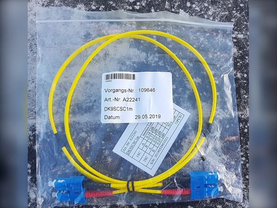 Fibre optic patch cords with connectors